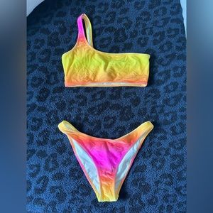 Triangl one shoulder bikini